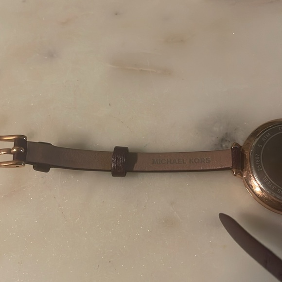 Women’s Michael Kors Jaryn Wrap Around Watch - Picture 5 of 10